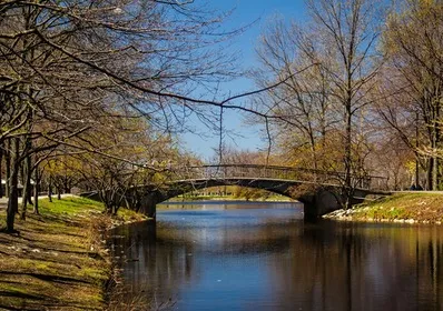Best Outdoor Things to Do in Boston: Trails, Rivers, Islands and Parks
